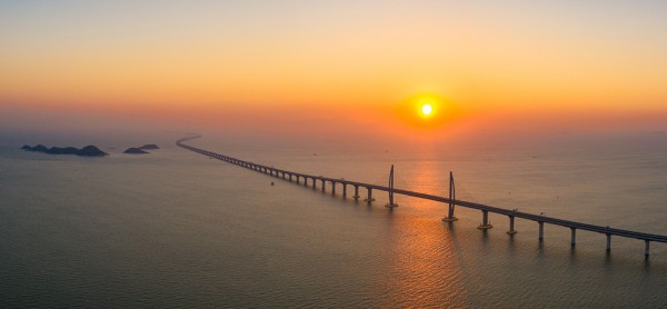 港珠澳大桥晨曦