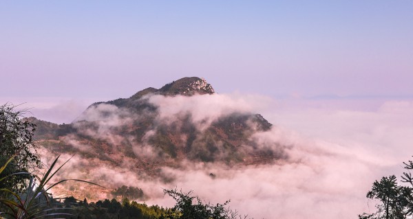 白岩风光