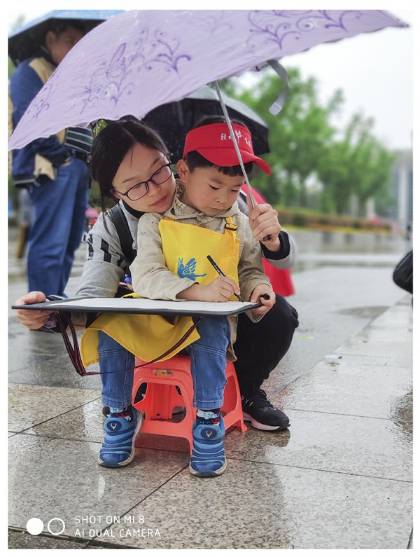 《雨中》（组照）