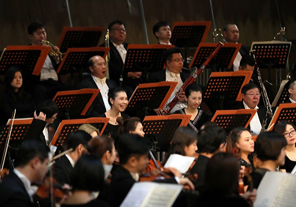 huayang 单图 华阳 中国河北 艺术家群像 huayangchina@hotmail.com