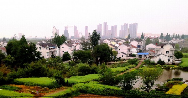 huayang 单图 华阳 中国河北 村庄里的都市 huayangchina@hotmail.com 